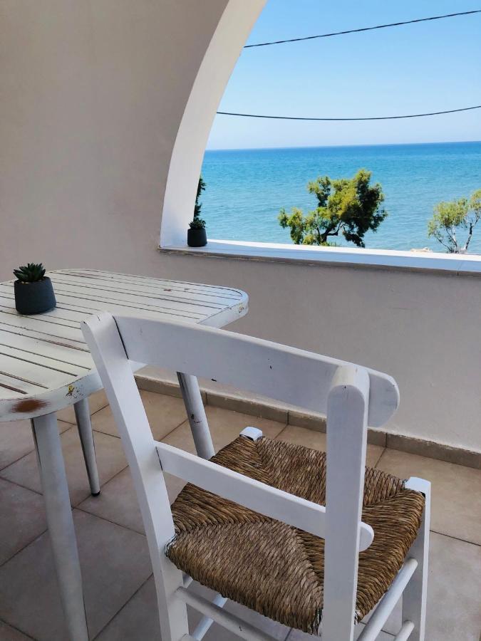 Mini Villas Avra Keratókambos Eksteriør bilde