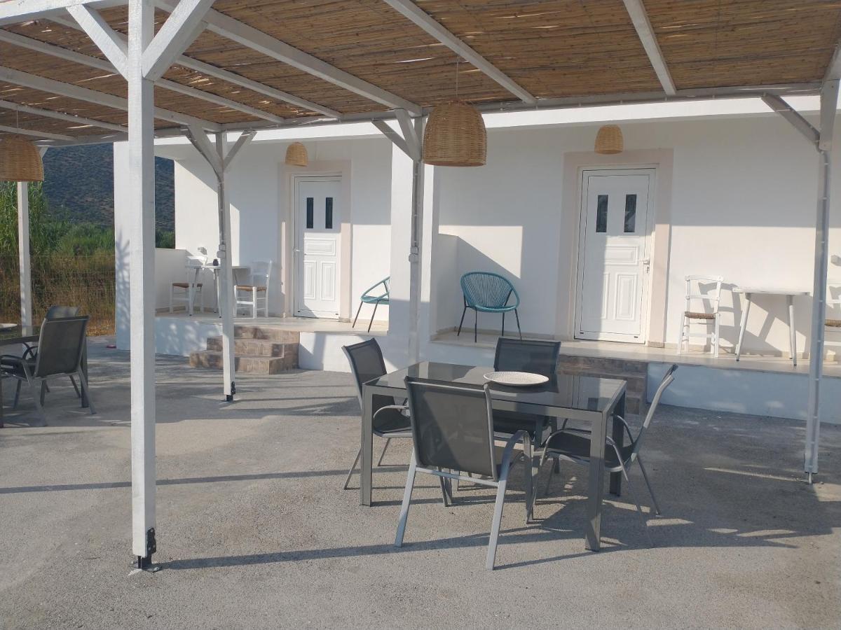 Mini Villas Avra Keratókambos Eksteriør bilde
