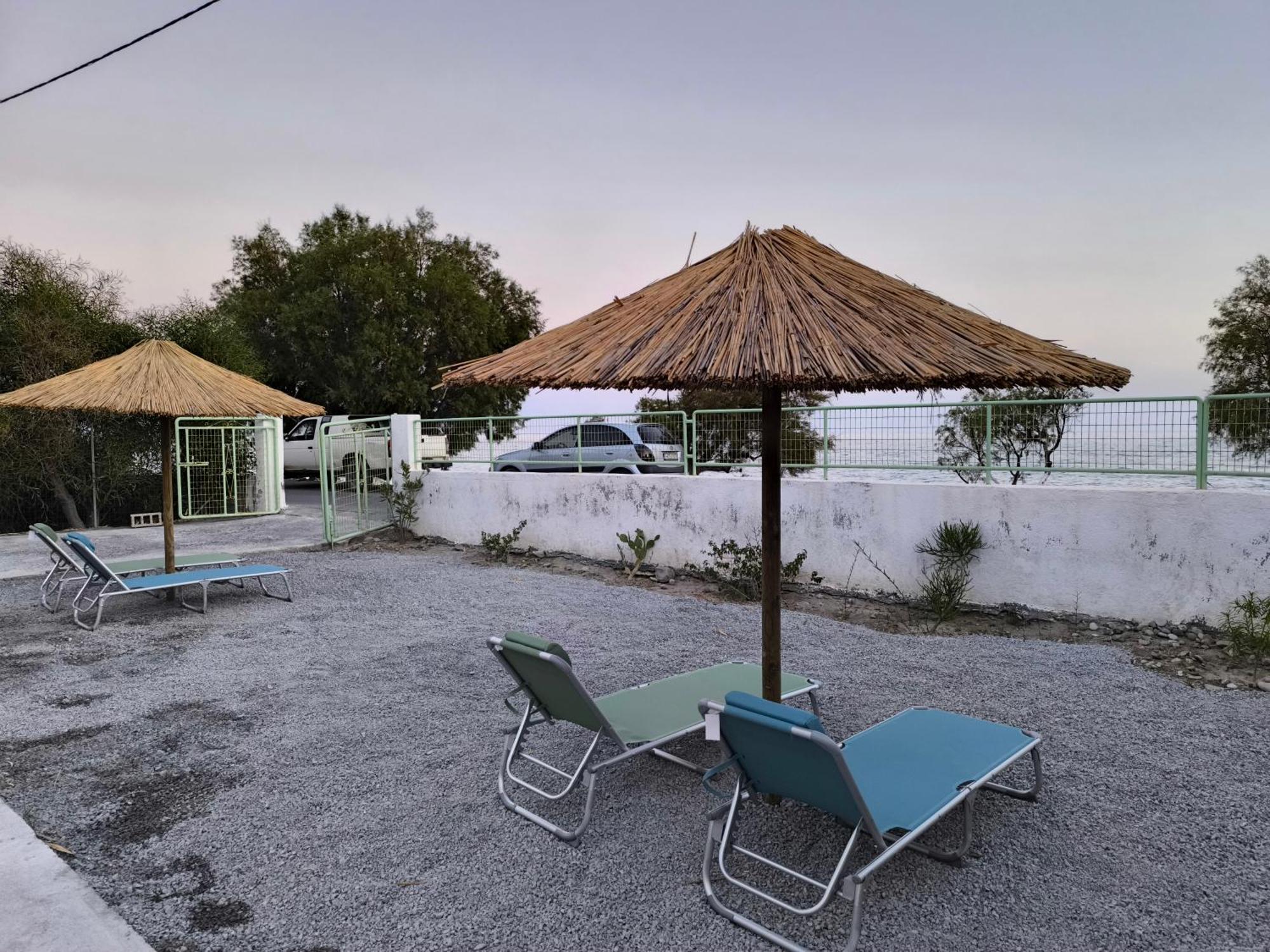 Mini Villas Avra Keratókambos Eksteriør bilde